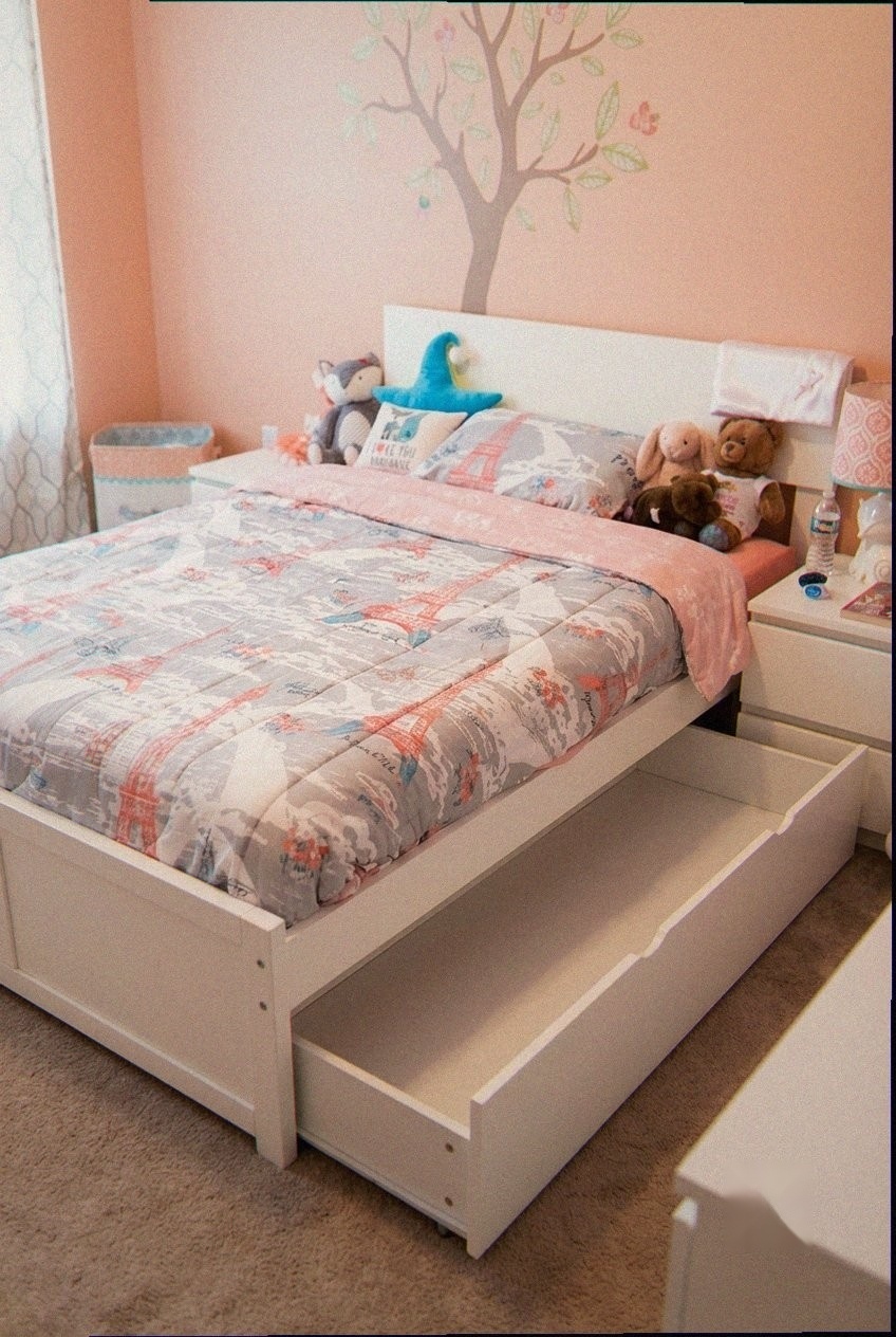 Elevating the Guest Room: Styling the Solid Wood Platform Bed with Trundle