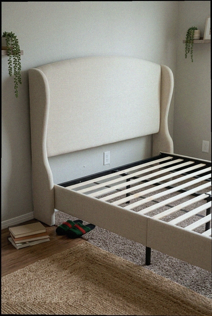 Sculpting Serenity: How to Style a Contemporary Sanctuary Around a Classic Silhouette