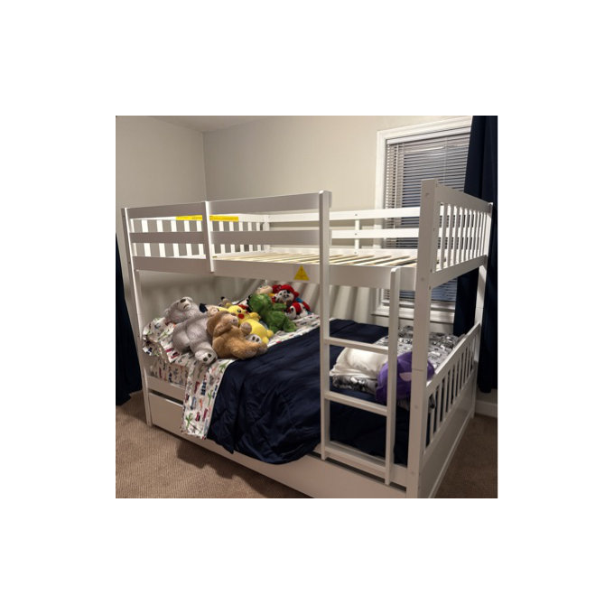 The Art of the Shared Bedroom: Styling Multi-Tier Living with Warmth and Wood