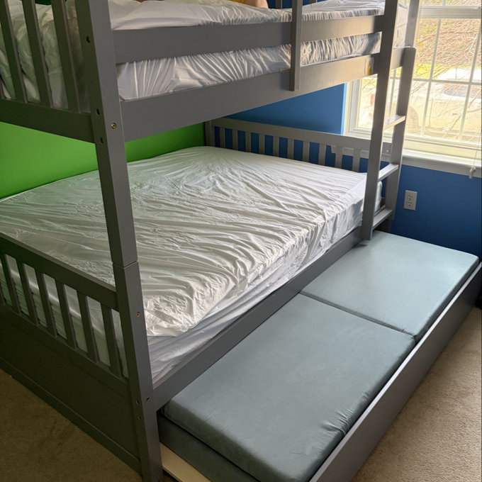 The Art of the Shared Bedroom: Styling Multi-Tier Living with Warmth and Wood